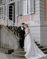 Fabulous White Column Sweetheart Sleeveless Lace Beaded Long Wedding Dress With Detachable Trian